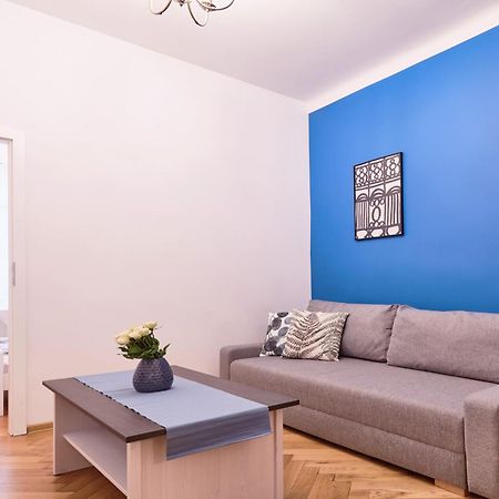 Spacious Apartments Zyblikiewicza Street Krakow Exterior photo