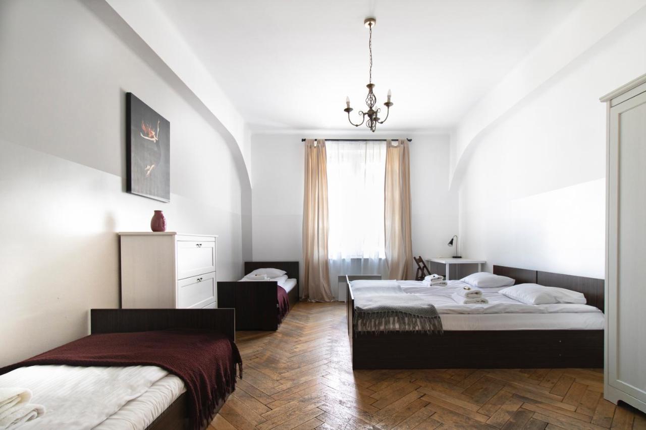Spacious Apartments Zyblikiewicza Street Krakow Exterior photo
